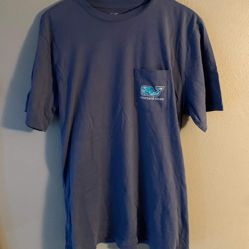 Vineyard Vine T-shirt